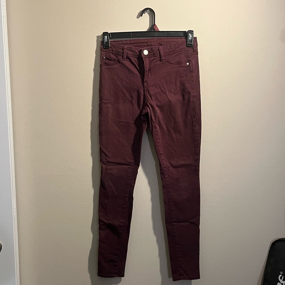 Maroon skinny pants